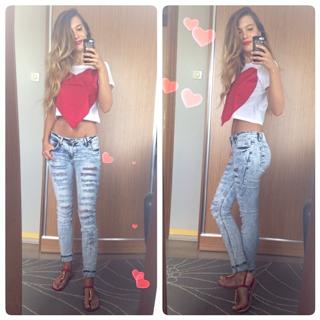 Nilay Cafer feet photo thumbnail