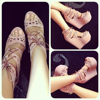 Nilay Cafer feet photo thumbnail