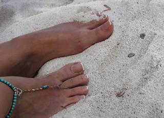 Nilay Cafer feet photo thumbnail