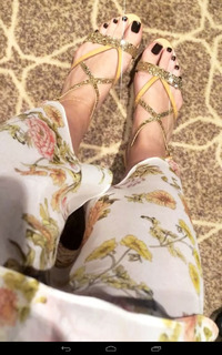 Nilay Cafer feet photo thumbnail