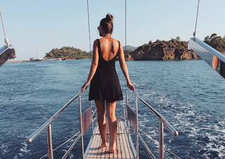 Nilay Cafer feet photo thumbnail