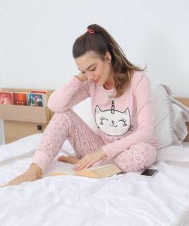 Nilay Cafer feet photo thumbnail