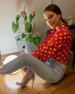 Nilay Cafer feet photo thumbnail
