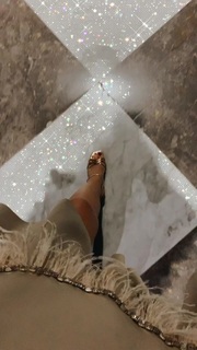Nilay Cafer feet photo thumbnail