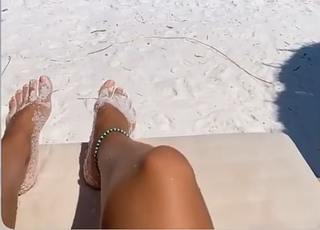 Nilay Cafer feet photo thumbnail