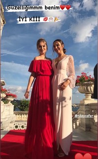 Nilay Cafer feet photo thumbnail