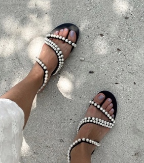 Nilay Cafer feet photo thumbnail