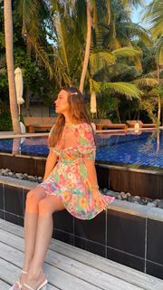 Nilay Cafer feet photo thumbnail