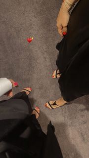 Nilay Cafer feet photo thumbnail