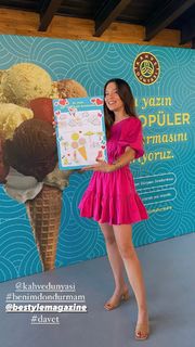 Nilay Cafer feet photo thumbnail