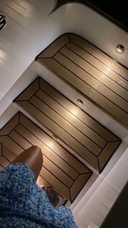 Nilay Cafer feet photo thumbnail