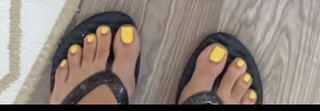 Nilay Cafer feet photo thumbnail