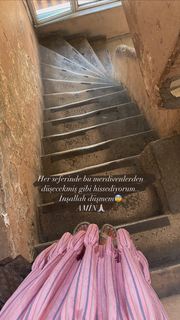 Nilay Cafer feet photo thumbnail