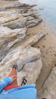 Nilay Cafer feet photo thumbnail