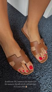 Nilay Cafer feet photo thumbnail