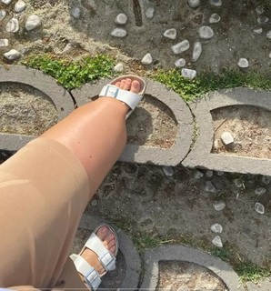 Nilay Cafer feet photo thumbnail