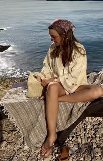 Nilay Cafer feet photo thumbnail