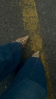 Nilay Cafer feet photo thumbnail