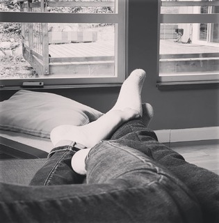 Nilce Moretto feet photo thumbnail