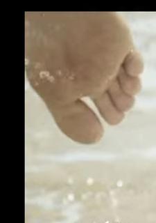 Nilli Karim feet photo thumbnail