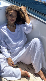 Nilli Karim feet photo thumbnail