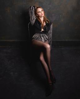 Nilperi Sahinkaya feet photo thumbnail