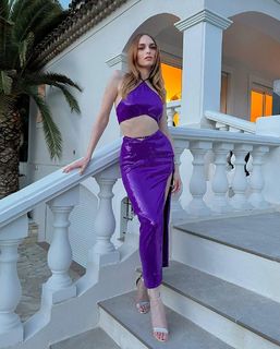 Nilperi Sahinkaya feet photo thumbnail