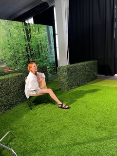 Nilperi Sahinkaya feet photo thumbnail