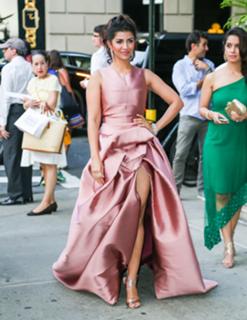 Nimrat Kaur feet photo thumbnail