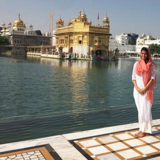 Nimrat Kaur feet photo thumbnail