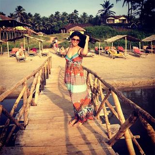 Nimrat Kaur feet photo thumbnail