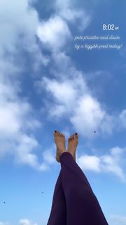 Nimrat Kaur feet photo thumbnail