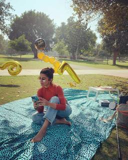 Nimrat Kaur feet photo thumbnail