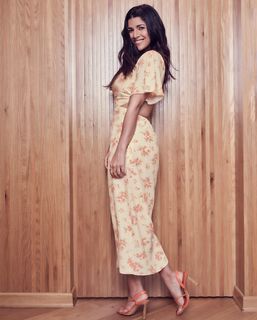 Nimrat Kaur feet photo thumbnail