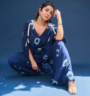 Nimrat Kaur feet photo thumbnail