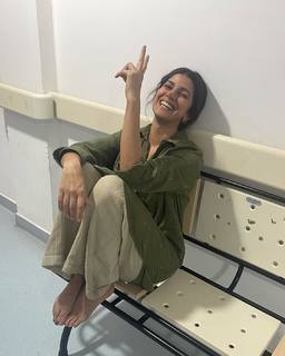 Nimrat Kaur feet photo thumbnail