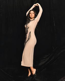 Nimrat Kaur feet photo thumbnail