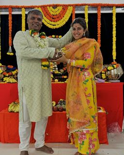 Nimrat Kaur feet photo thumbnail