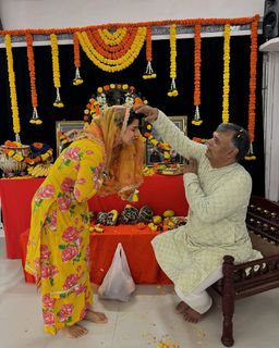 Nimrat Kaur feet photo thumbnail