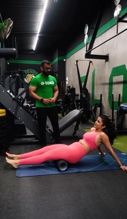 Nimrat Kaur feet photo thumbnail