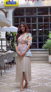 Nimrat Kaur feet photo thumbnail