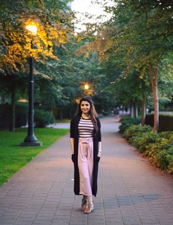Nimrat Khaira feet photo thumbnail
