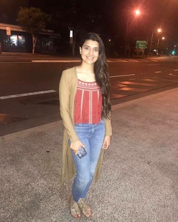 Nimrat Khaira feet photo thumbnail