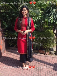 Nimrat Khaira feet photo thumbnail