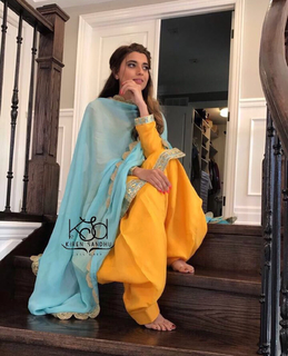 Nimrat Khaira feet photo thumbnail