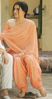 Nimrat Khaira feet photo thumbnail