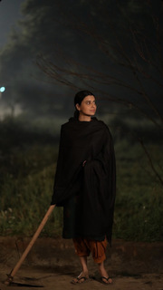 Nimrat Khaira feet photo thumbnail