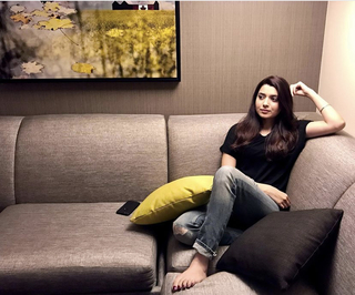 Nimrat Khaira feet photo thumbnail
