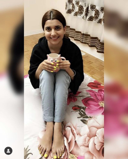 Nimrat Khaira feet photo thumbnail