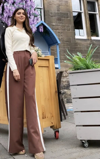 Nimrat Khaira feet photo thumbnail